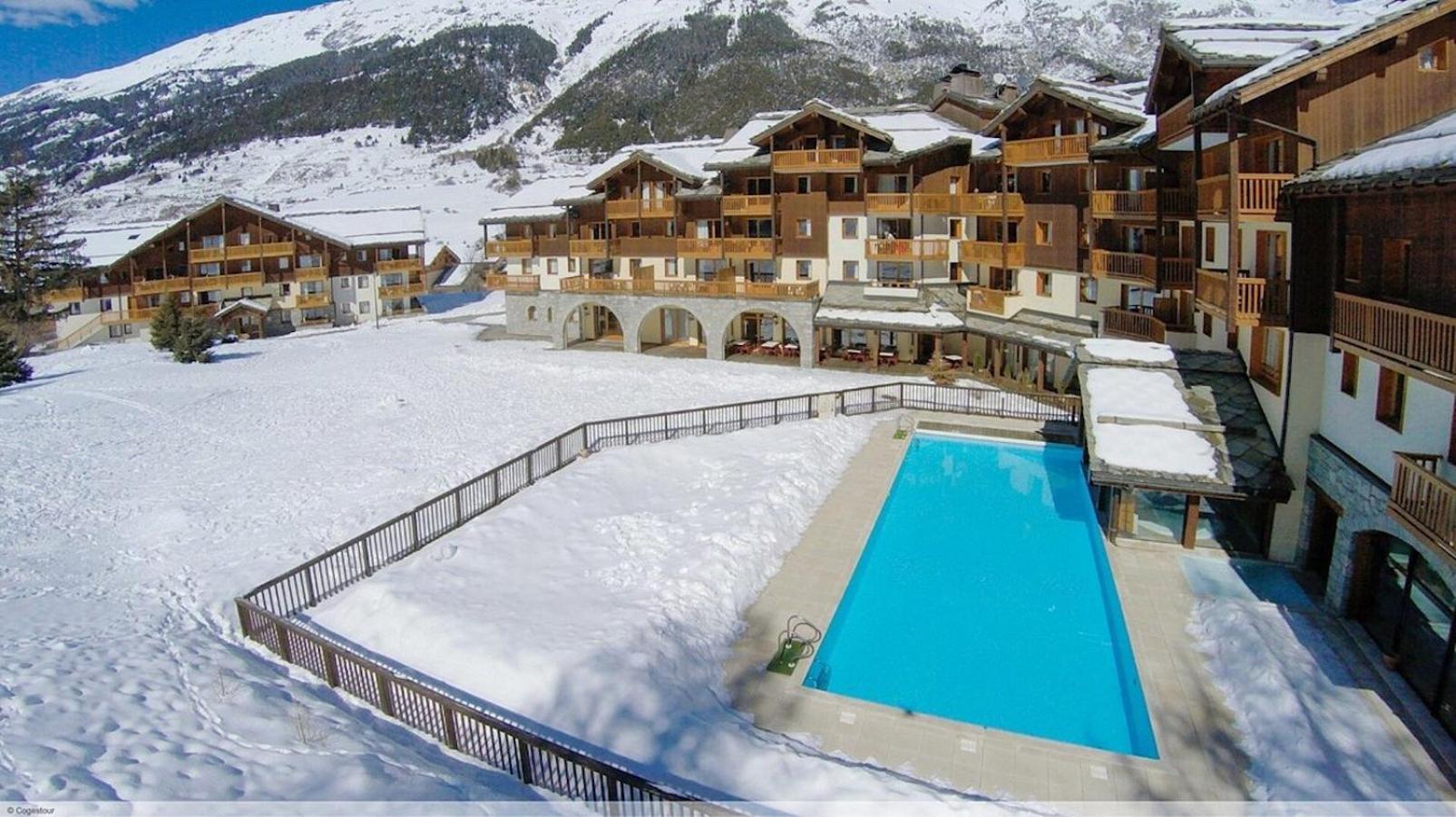 Résidence Les Alpages 4 étoiles - Appartement 4 personnes - Piscine, Hammam, Sauna, Jacuzzi - ValCenis 73480 Lanslebourg-Mont-Cenis Exterior foto